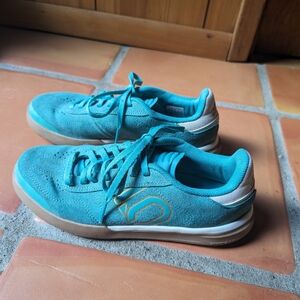 Five Ten x Adidas women's size 6 mountain bike shoe